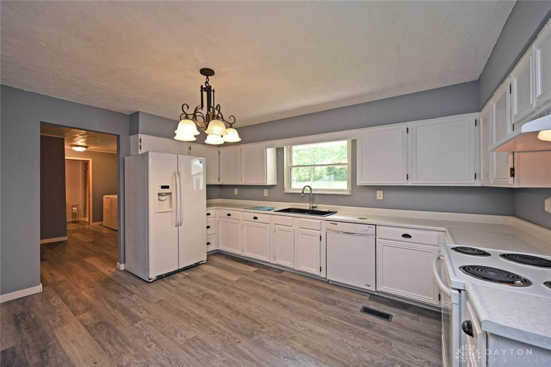 9660 N Dixie Highway, Franklin, Ohio image 10