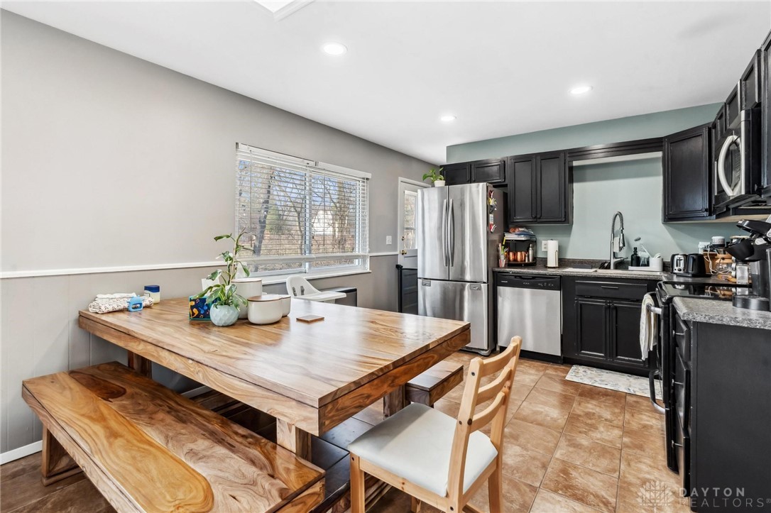 4393 Hillcrest Drive, Bellbrook, Ohio image 11