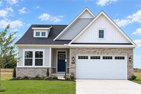 Photo of 1924 Wildflower RD, Fairborn, OH 45324 (MLS # 969796)