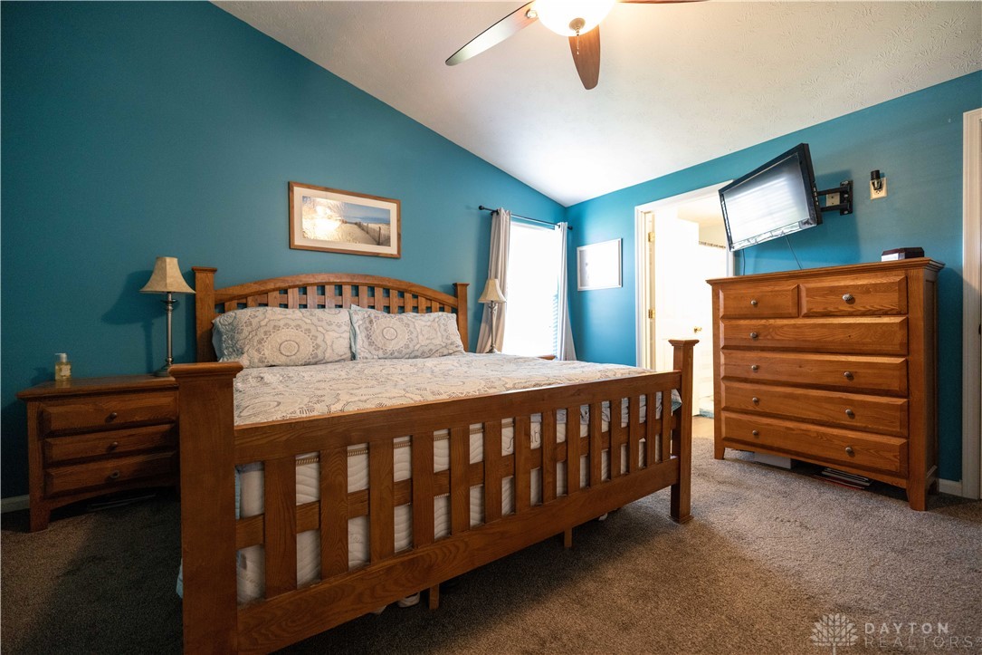 3903 Harris Lane, Springfield, Ohio image 12