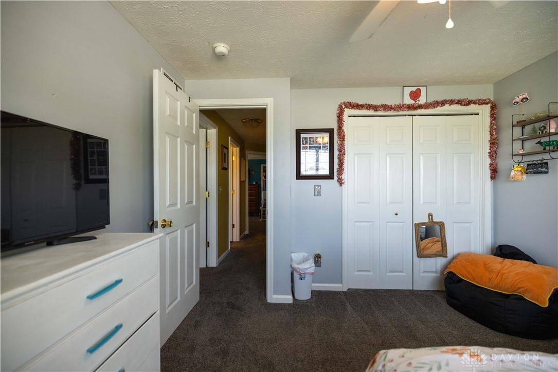 3903 Harris Lane, Springfield, Ohio image 18