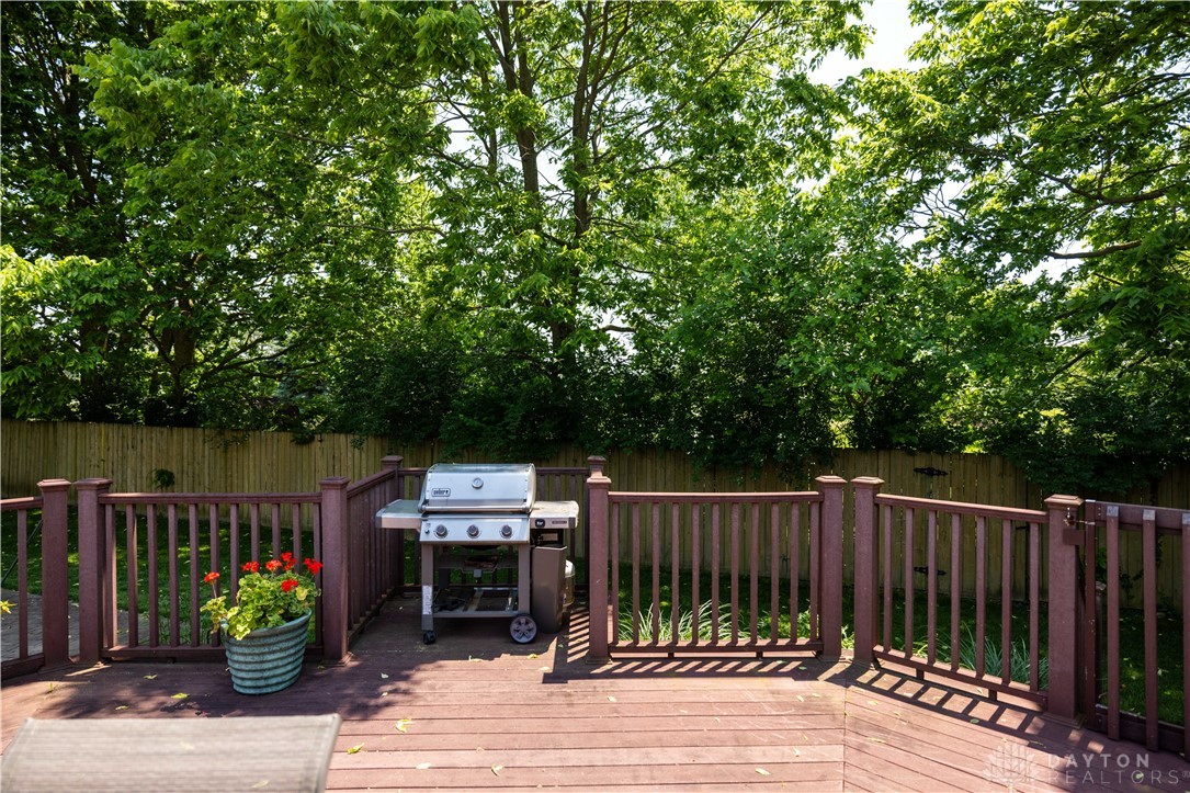 3903 Harris Lane, Springfield, Ohio image 35