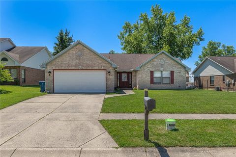 Homes For Sale - 5704 Springgate Court<br/> Huber Heights, OH 45424