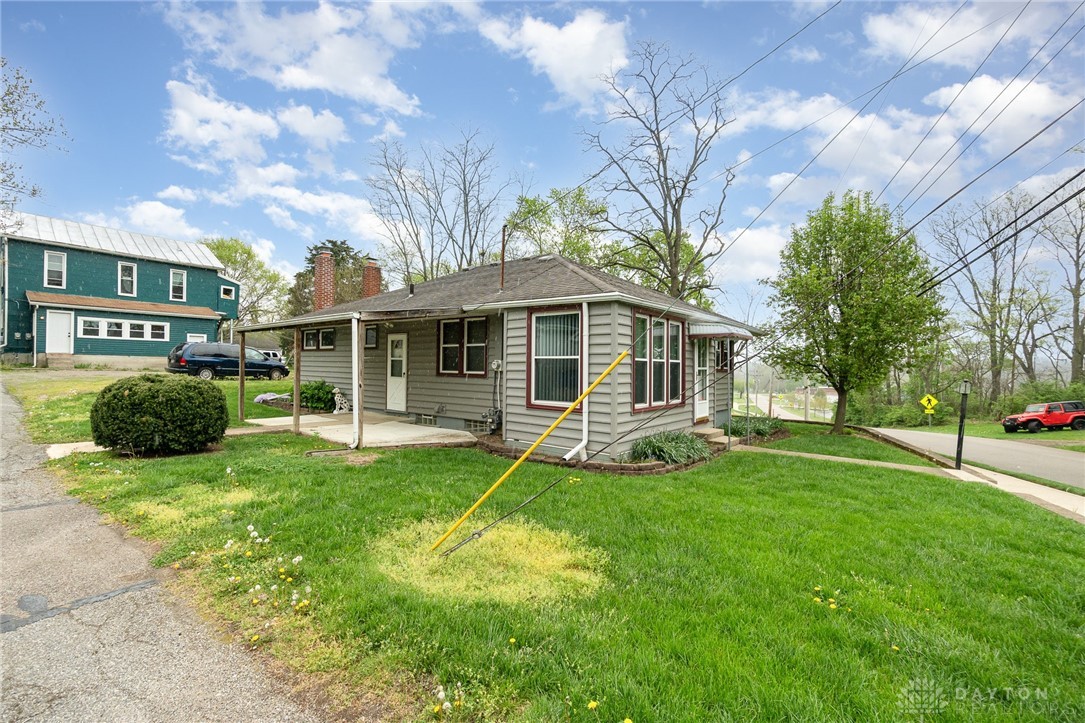 216 E Clay Street, Lewisburg, Ohio image 4