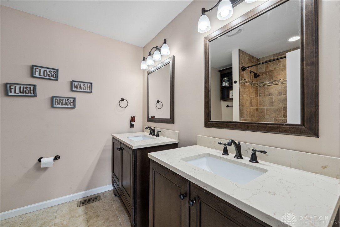 3050 Hoop Road, Xenia, Ohio image 29