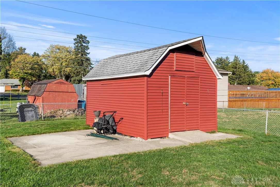 4388 Ardonna Lane, Beavercreek, Ohio image 38