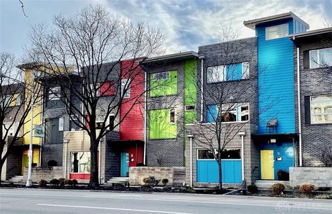 Photo of 127 N Patterson Boulevard, Dayton, OH 45402 (MLS # 952810)