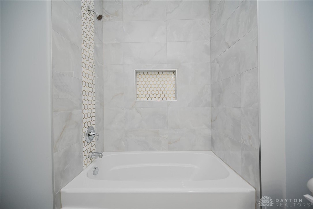 8613 Byers Road, Miamisburg, Ohio image 39