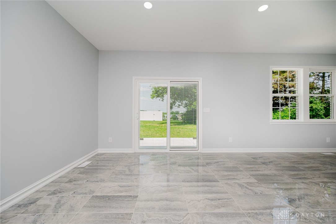 8613 Byers Road, Miamisburg, Ohio image 19