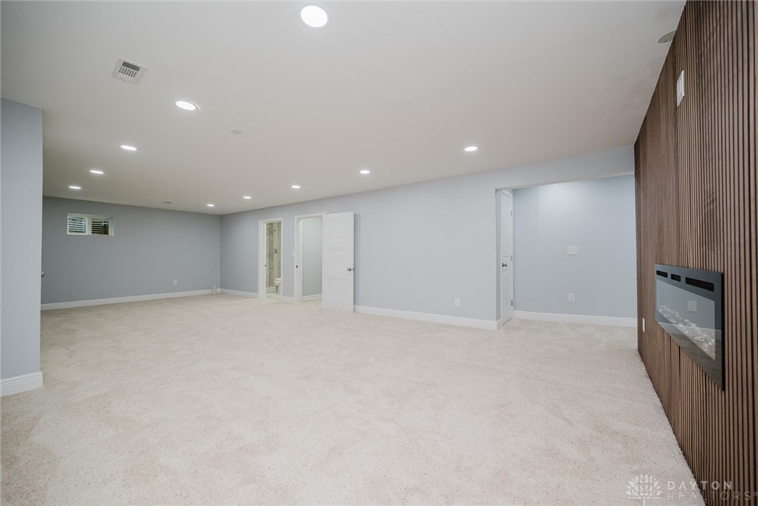 8613 Byers Road, Miamisburg, Ohio image 47