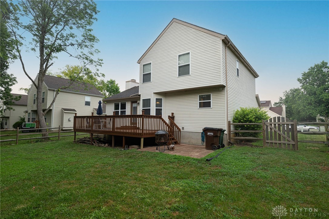 Lebanon, Ohio 45036, United States, 3 Bedrooms Bedrooms, ,3 BathroomsBathrooms,Residential,Pending,166377