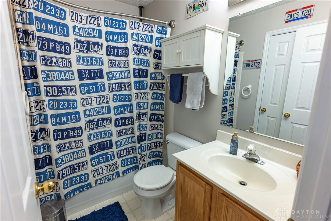 Lebanon, Ohio 45036, United States, 3 Bedrooms Bedrooms, ,3 BathroomsBathrooms,Residential,Pending,166377