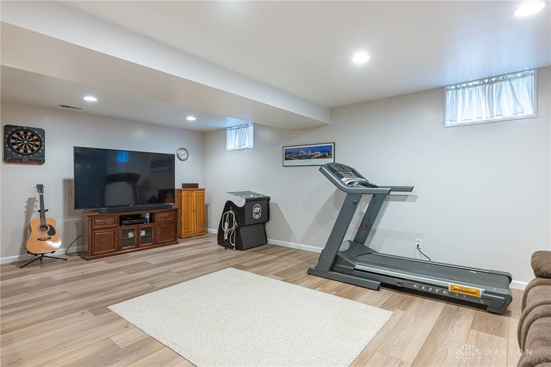 Lebanon, Ohio 45036, United States, 3 Bedrooms Bedrooms, ,3 BathroomsBathrooms,Residential,Pending,166377