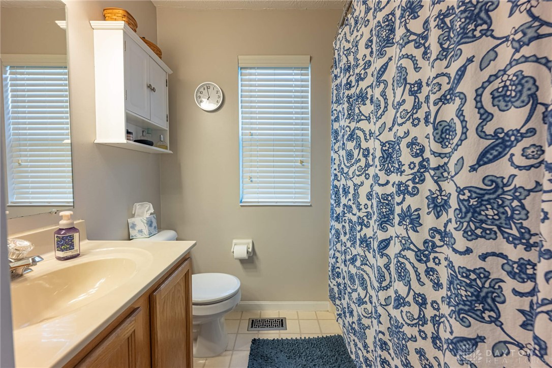 Lebanon, Ohio 45036, United States, 3 Bedrooms Bedrooms, ,3 BathroomsBathrooms,Residential,Pending,166377