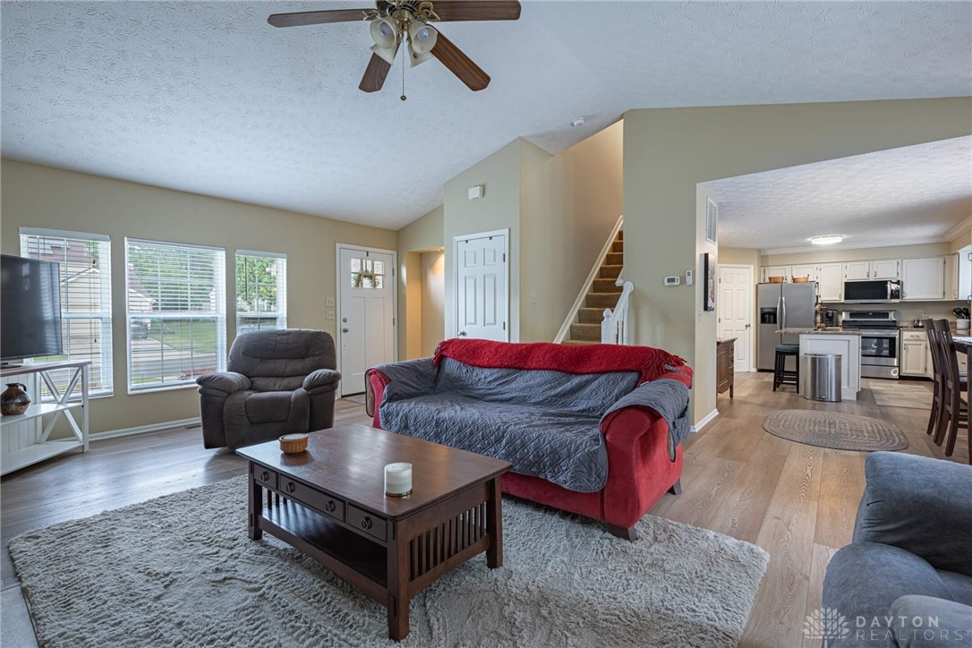 Lebanon, Ohio 45036, United States, 3 Bedrooms Bedrooms, ,3 BathroomsBathrooms,Residential,Pending,166377