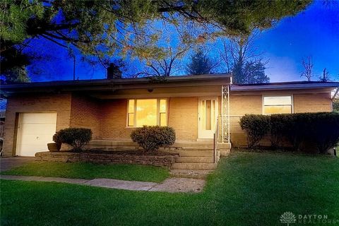 Photo of 2175 Carlsbory Drive, Cincinnati, OH 45231 (MLS # 948290)