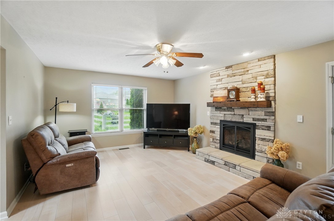 301 Sagewood Court, Monroe, Ohio image 3