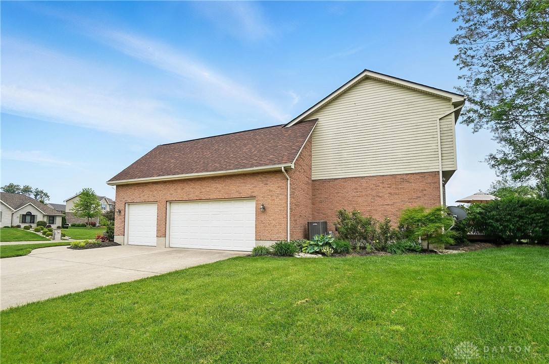 301 Sagewood Court, Monroe, Ohio image 7