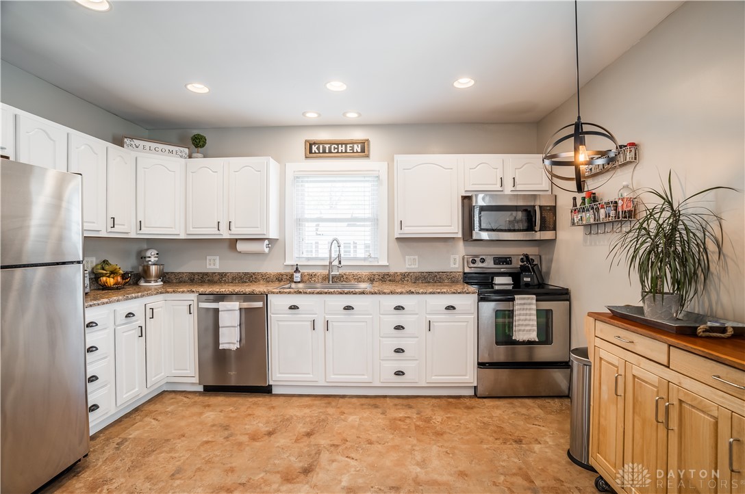 210 Penn Road, Troy, Ohio image 9