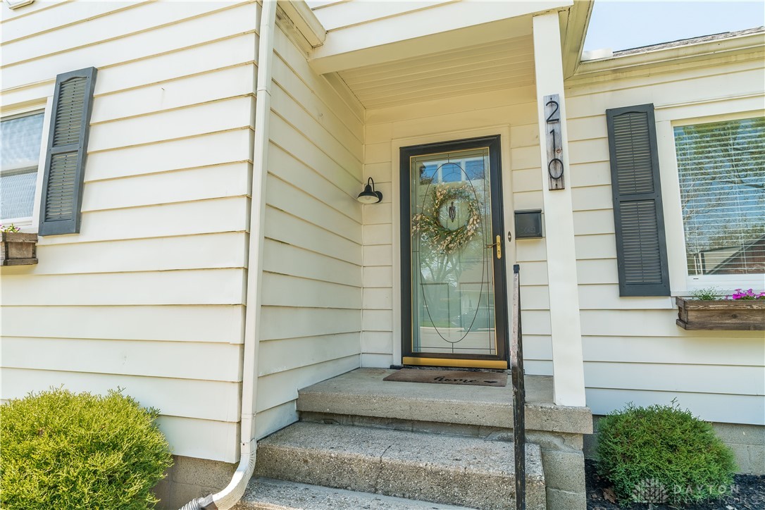 210 Penn Road, Troy, Ohio image 3