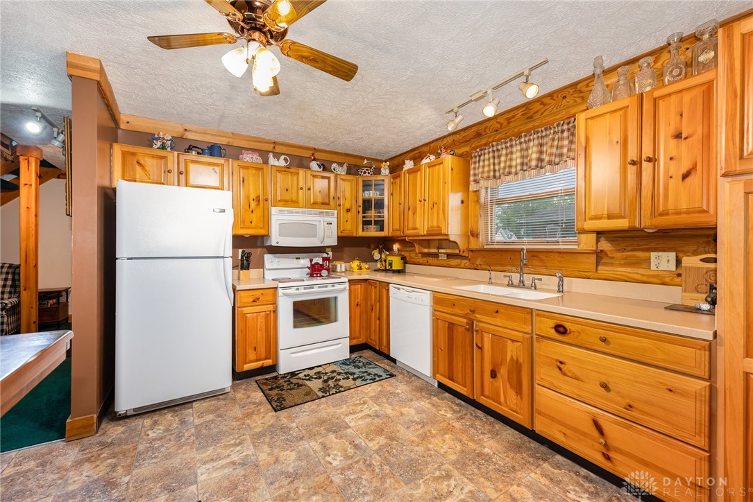 1360 Opal Avenue, Miamisburg, Ohio image 7