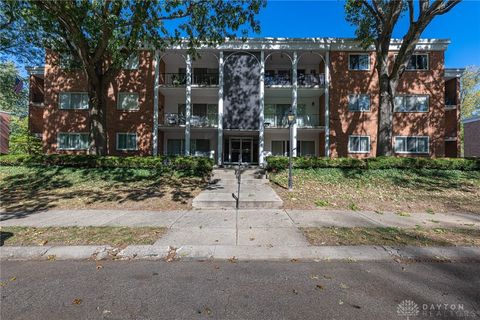 Photo of 3225 Southdale Drive #1, Kettering, OH 45409 (MLS # 944700)