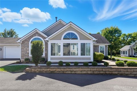 Photo of 4704 Cobblestone Drive, Tipp City, OH 45371 (MLS # 945562)