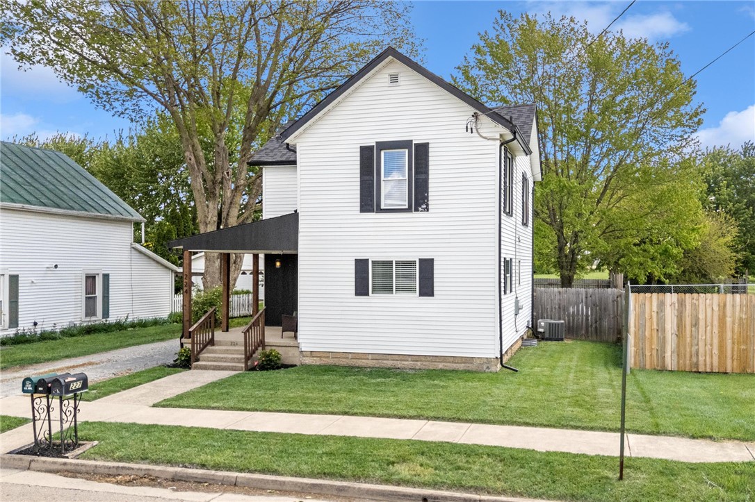 224 S Walnut Street