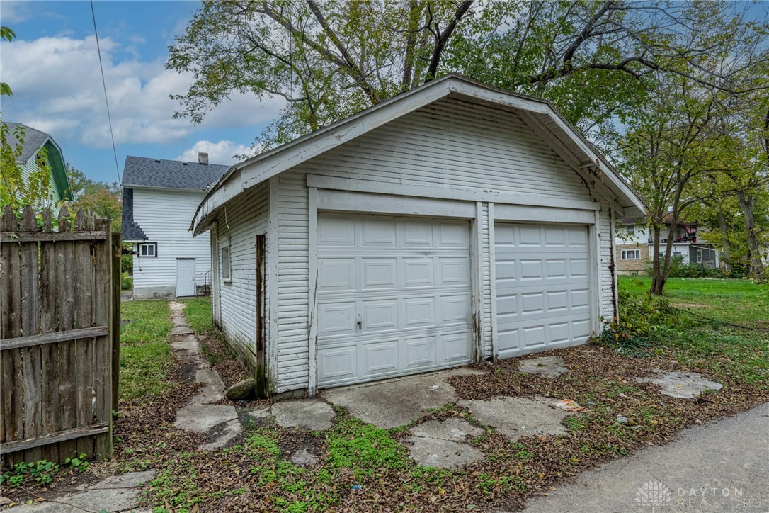 Dayton, Ohio 45405, United States, 3 Bedrooms Bedrooms, ,1 BathroomBathrooms,Residential,Active,238143