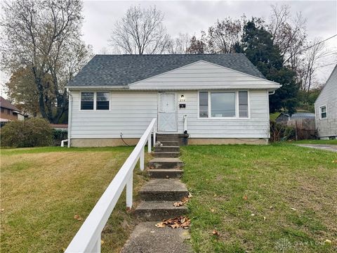 Photo of 254 N Wright Avenue, Dayton, OH 45403 (MLS # 947815)