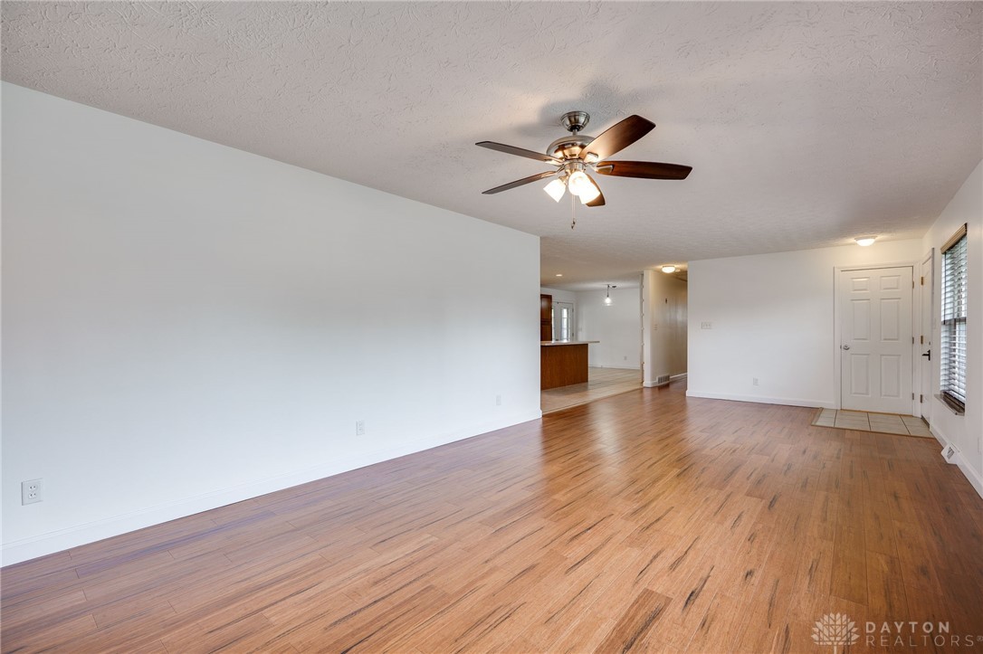 2875 Fernside Court, Dayton, Ohio image 10