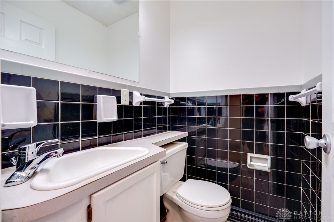 2875 Fernside Court, Dayton, Ohio image 19