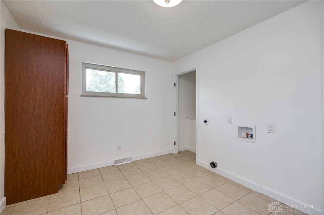 2875 Fernside Court, Dayton, Ohio image 20