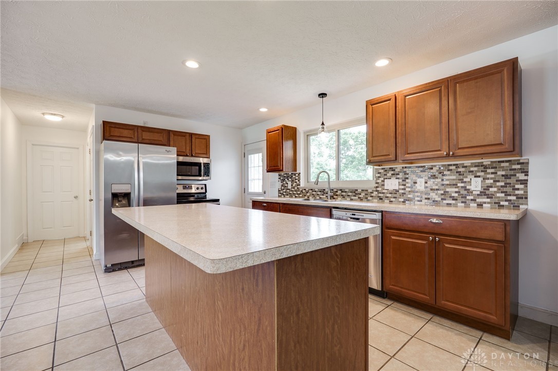 2875 Fernside Court, Dayton, Ohio image 12