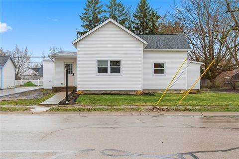 Photo of 42 W Xenia Street, Jamestown Vlg, OH 45335 (MLS # 953668)