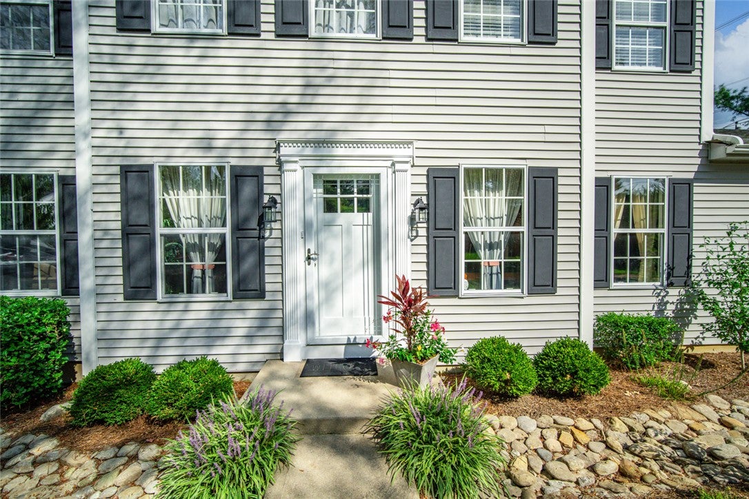7857 Saddleback Place