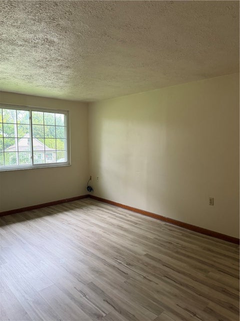 Multifamily For Rent - 1878 Stewart Boulevard<br/> Fairborn, OH 45324