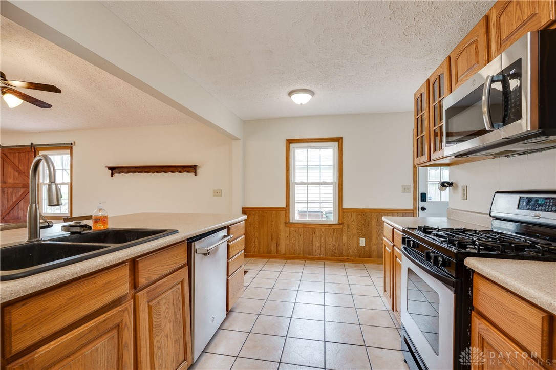 1738 Parkview Drive, Xenia, Ohio image 24