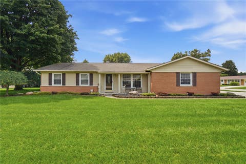 Homes For Sale - 101 Clifton Drive<br/> Piqua, OH 45356