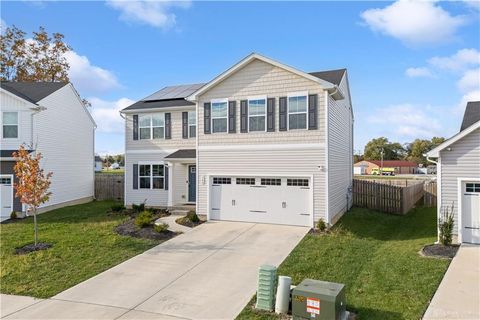 Photo of 166 Chesapeake Circle, Springfield, OH 45505 (MLS # 955033)