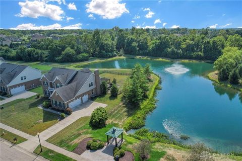 Photo of 10500 Wallingsford Circle, Dayton, OH 45458 (MLS # 943550)