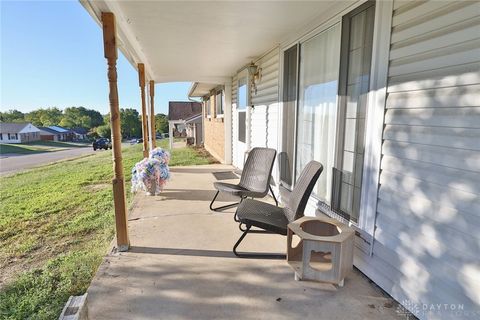 Tiny photo for 111 Moore Drive, Franklin, OH 45005 (MLS # 945441)