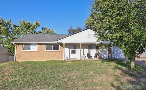 Photo of 111 Moore Drive, Franklin, OH 45005 (MLS # 945441)