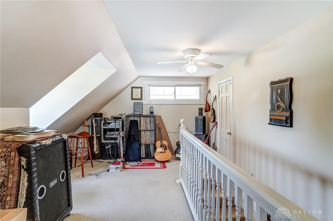 515 W Possum Road, Springfield, Ohio image 32