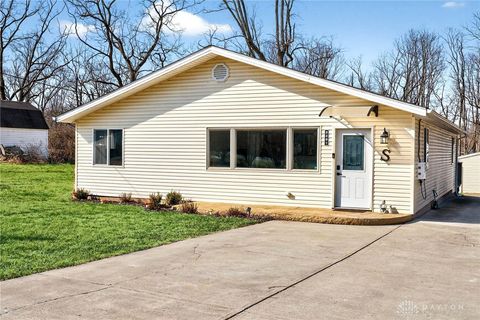 Photo of 9281 Eby Road, Germantown, OH 45327 (MLS # 952979)
