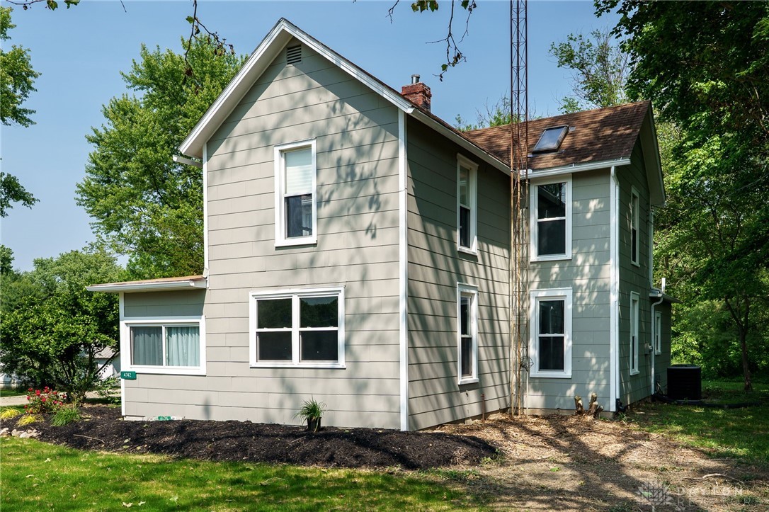 4742 Peacock Road, Springfield, Ohio image 4