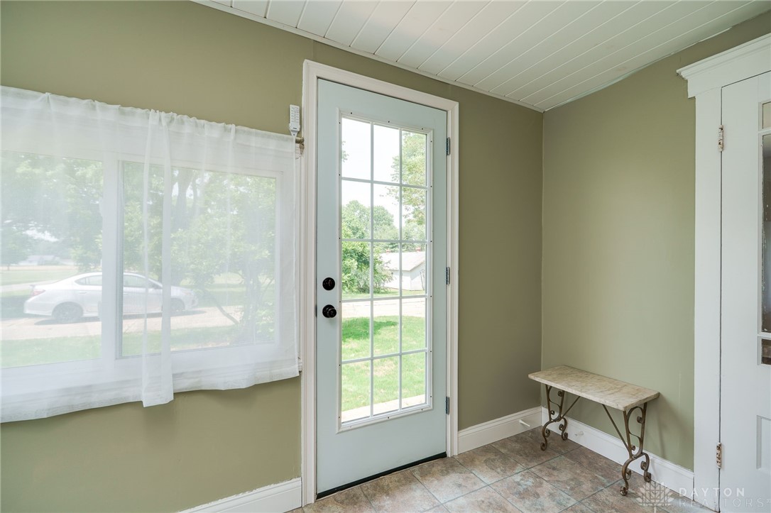 4742 Peacock Road, Springfield, Ohio image 6