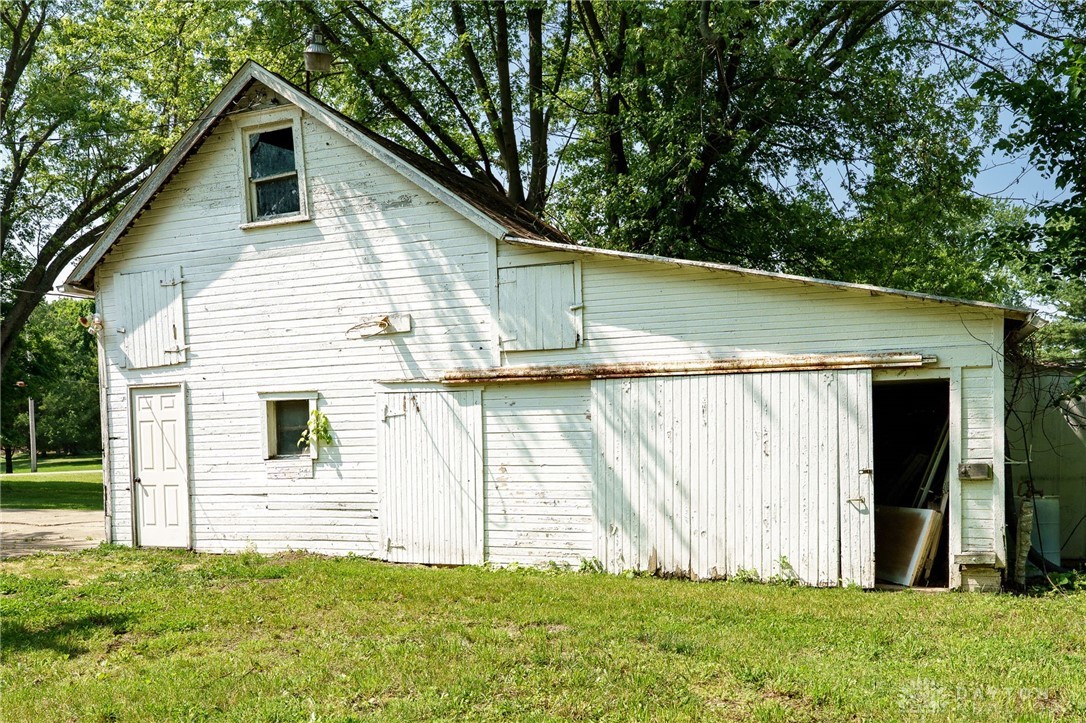 4742 Peacock Road, Springfield, Ohio image 44