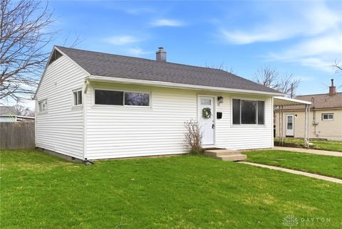 Photo of 15 N Diana Lane, Fairborn, OH 45324 (MLS # 954263)