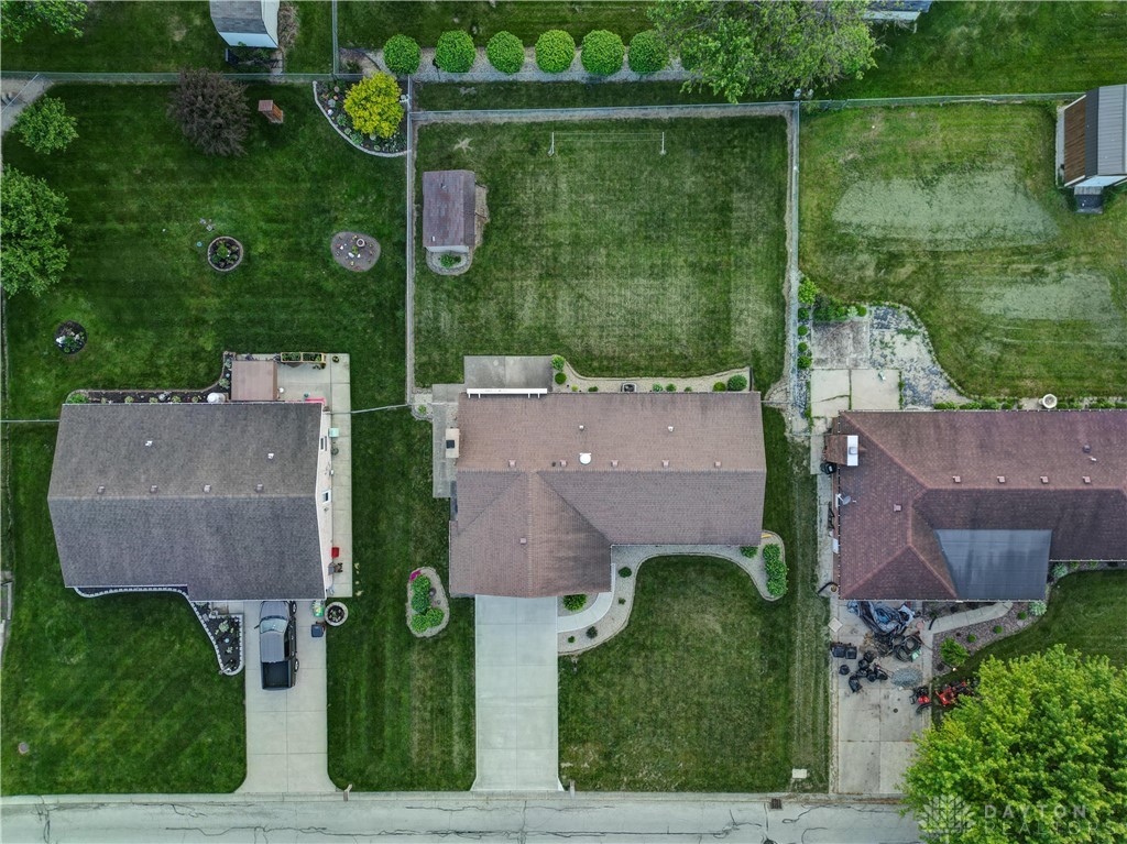 1142 Howard Drive, Greenville, Ohio image 34